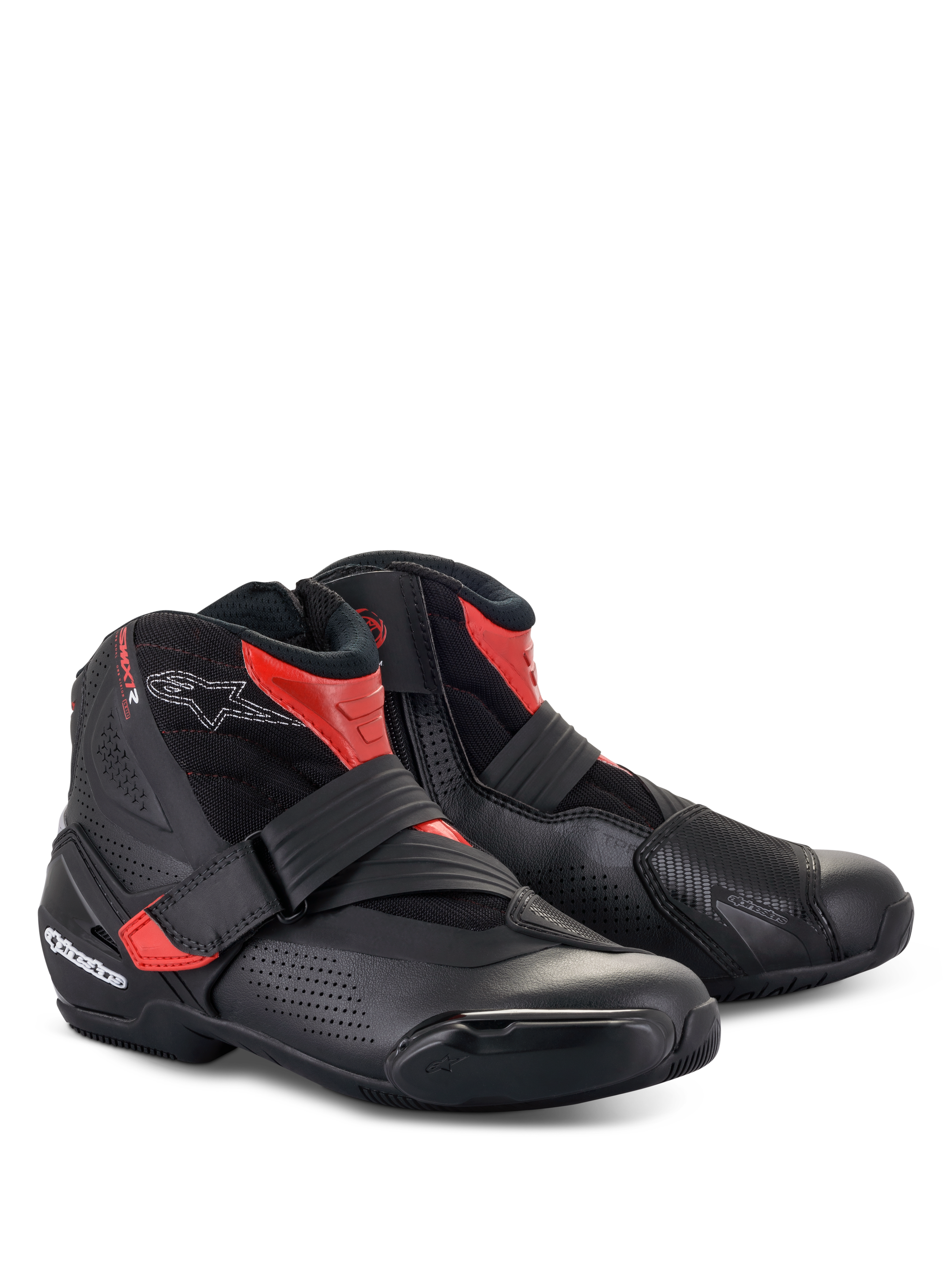 Alpinestars SMX-1 R V2 Vented Boots, bottines de moto à coupe basse, noir et rouge, avec microfibre perforée pour la circulation de l'air, protection en TPU et fermeture par sangle pour la conduite sportive sur route.