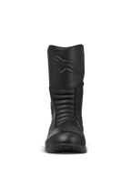 Alpinestars Web GORE-TEX laarzen, zwarte touring motorlaarzen, vooraanzicht met een reliëf sterlogo op het scheenbeen, accordeon flexzones voor beweeglijkheid en duurzame leren constructie.