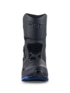 Alpinestars RT-8 GORE-TEX laarzen, motortouringlaarzen, zwart en blauw, vooraanzicht met Astars-logo in reliëf op het scheenbeen, beschermend schakelpad en een robuuste blauwe buitenzool voor grip op elk terrein