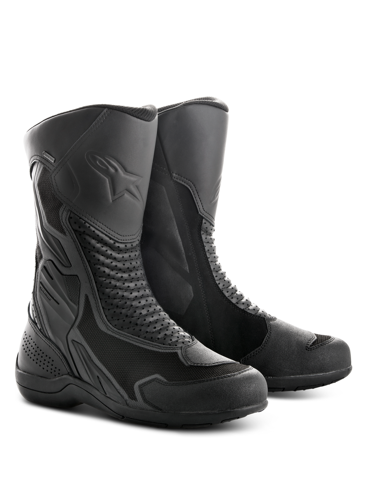 Alpinestars Air Plus V2 GORE-TEX Stiefel, Motorrad-Tourenstiefel, Schwarz, mit einer Kombination aus belüftetem Mesh und Lederkonstruktion, perforierten Akkordeon-Paneelen für Flexibilität, geprägtem Stern-Logo auf dem Schienbein und einer strapazierfähigen Gummisohle, entwickelt für Fahrten bei jedem Wetter.