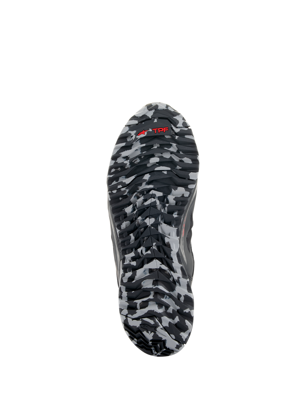 Alpinestars CR-8 GORE-TEX schoenen, onderaanzicht van de zool, zwart en middengrijs camouflagepatroon, rood TPF-logo op getextureerde rubberen zool, detail van waterdicht touring-schoeisel