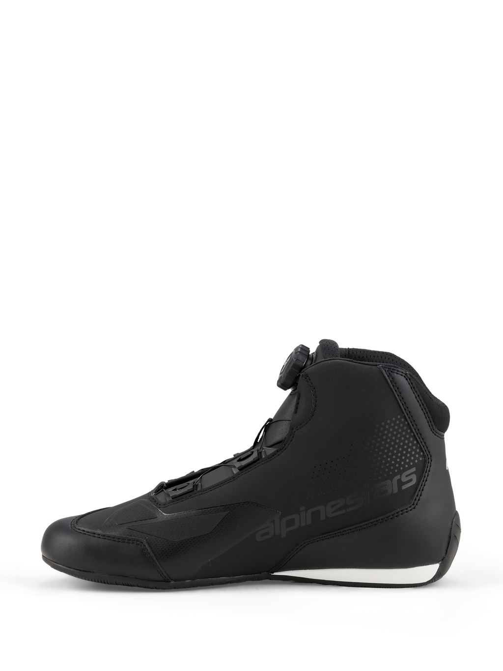 Chaussures Alpinestars Celer, chaussures de moto, noir et blanc, profil latéral présentant la molette du système de fermeture Rotor, construction élégante en microfibre avec logo embossé et contraste blanc sur le talon.