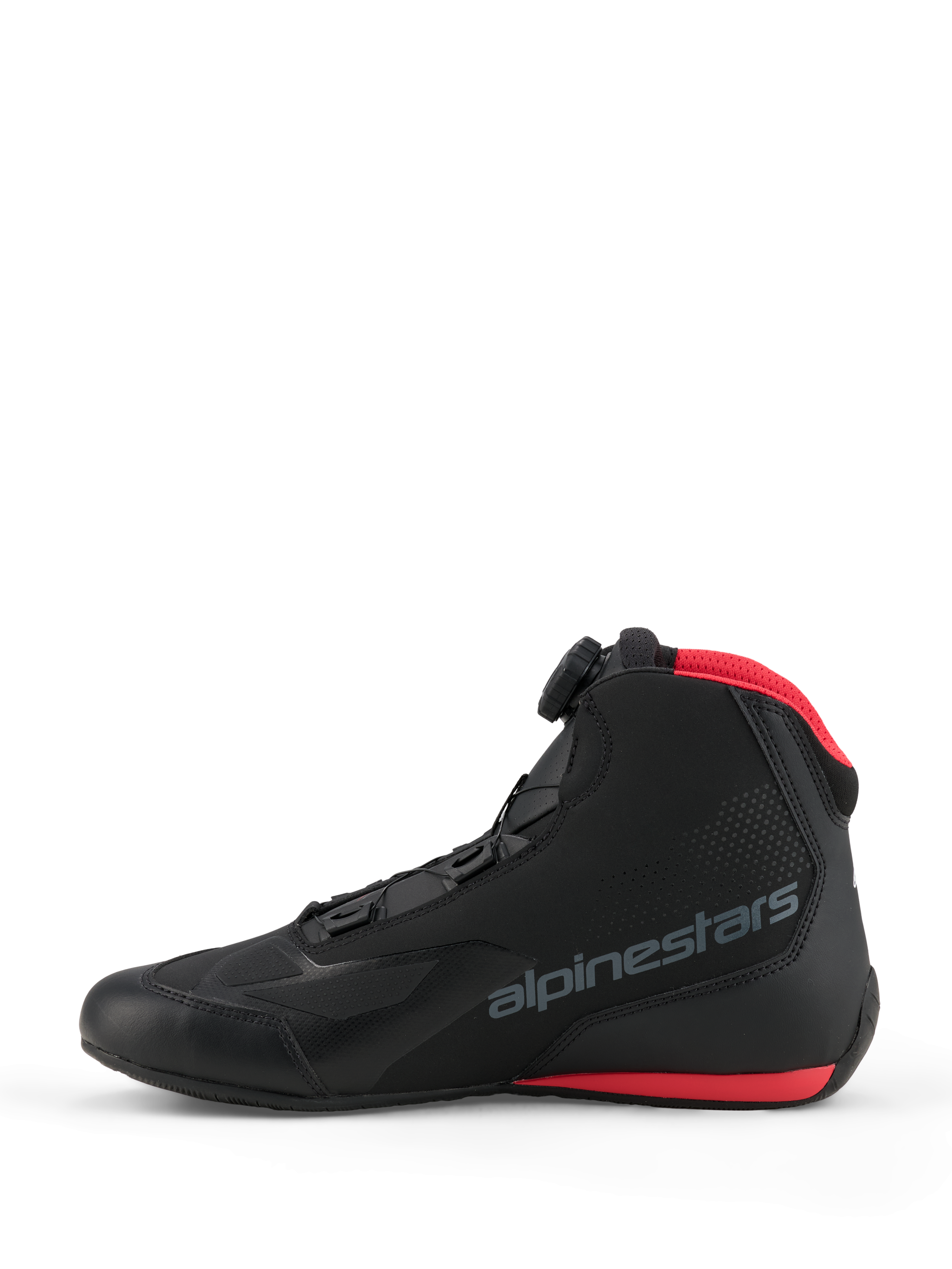 Chaussures Alpinestars Celer, chaussures de moto, noir et rouge vif, vue de profil avec système de fermeture à molette Rotor, tige en microfibre avec logo gris et détails rouges sur le col et la semelle.