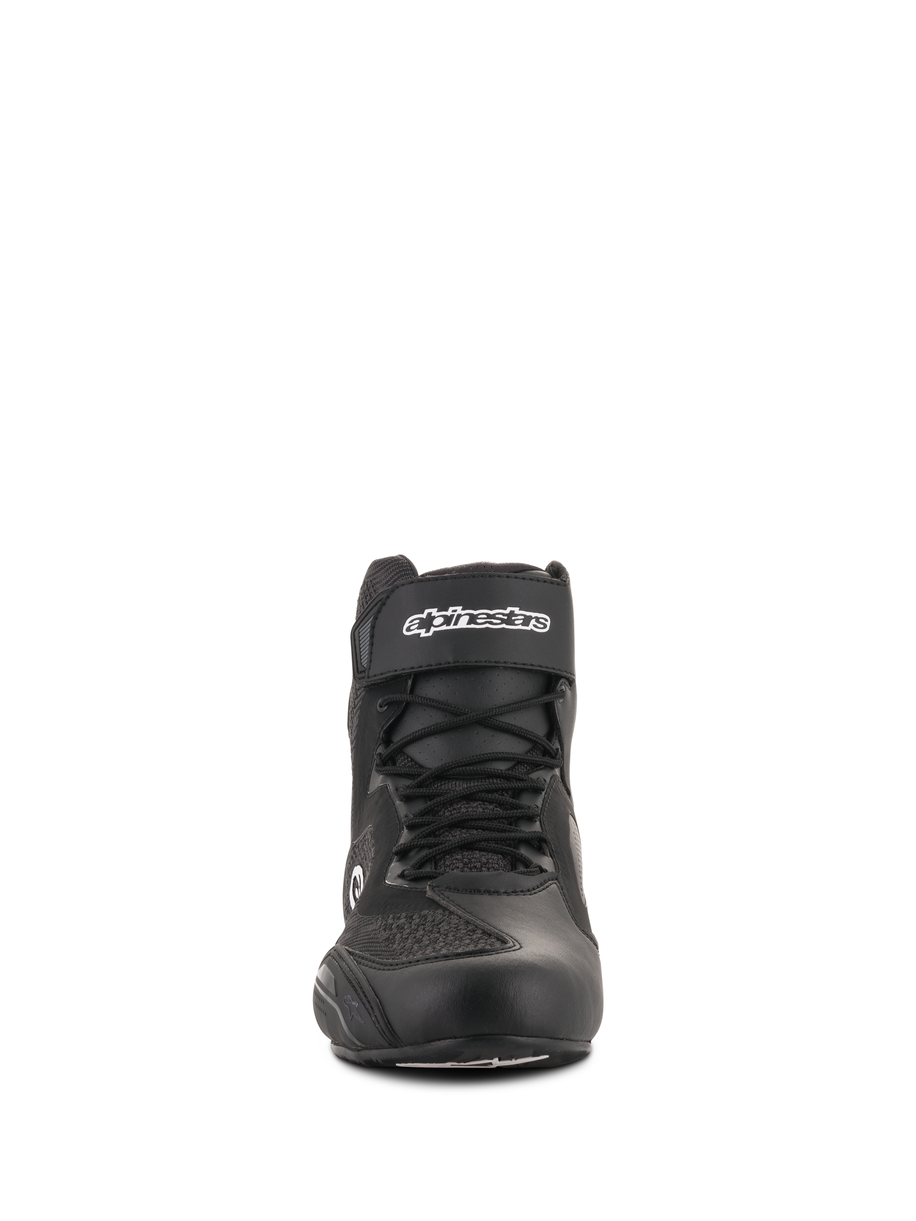 Alpinestars Faster-3 Rideknit® schoenen, motorschoenen, zwart, vooraanzicht, met een klittenband enkelband met wit logo, veters en ademende gebreide mesh-panelen, gestroomlijnde wegraceschoenen