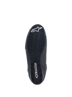 Alpinestars Faster-3 Rideknit® schoenen, motorschoenen, zwart, onderaanzicht van de zool met getextureerd profiel, wit Alpinestars woordmerk en sterlogo, ontworpen voor wegraceprestaties
