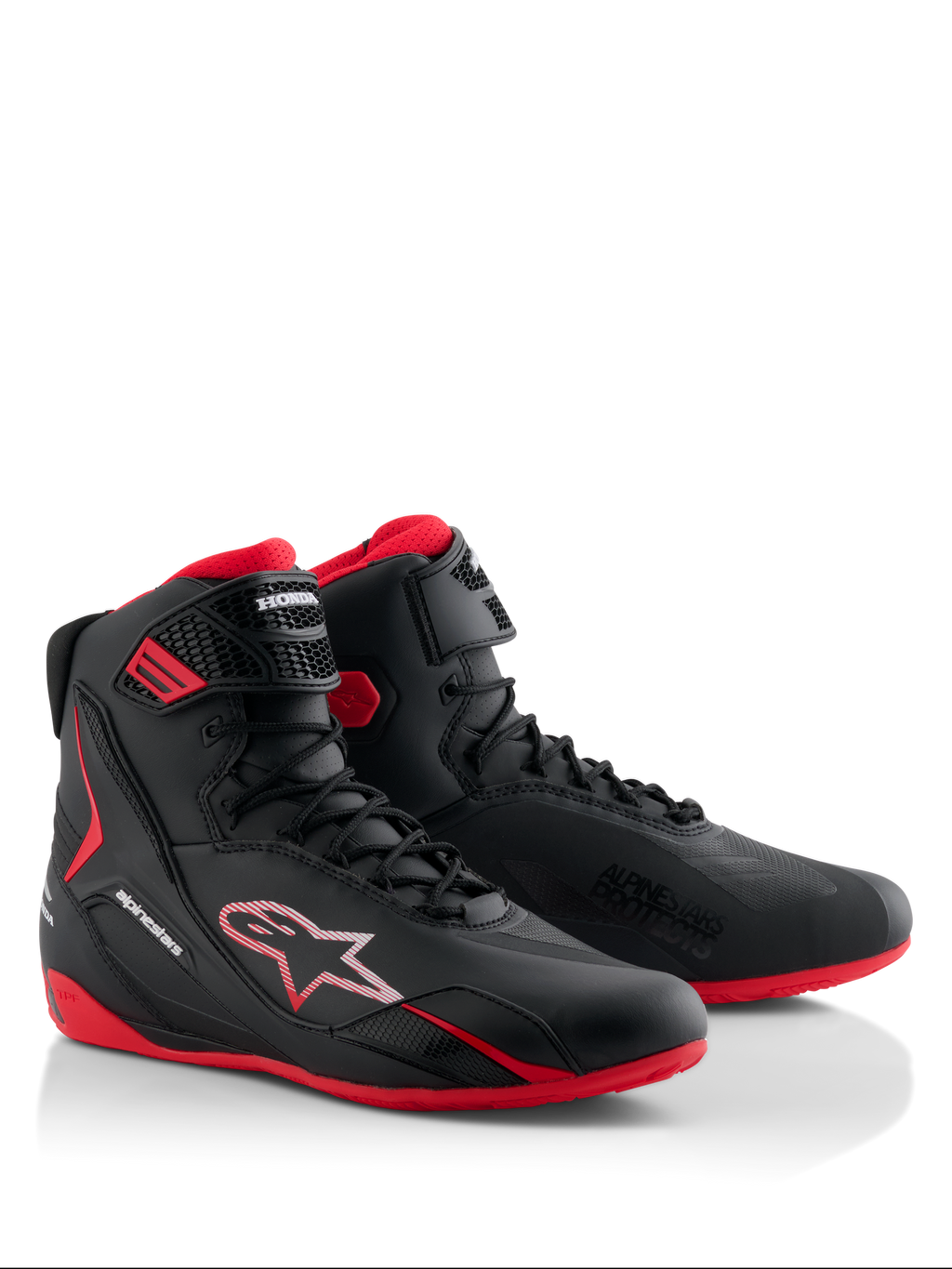 Alpinestars Honda Faster-4 schoenen, motorrijschoenen, zwart en rood, gestroomlijnd hoog ontwerp met vetersluiting en enkelband, voorzien van rode zolen en Alpinestars- en Honda-branding