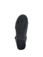 Alpinestars Superfaster schoenen, zwart, onderaanzicht van de rubberen zool met geavanceerde grip- en profielpatronen, voorzien van het Alpinestars-logo en merknaam, ontworpen voor stabiliteit tijdens het motorrijden.