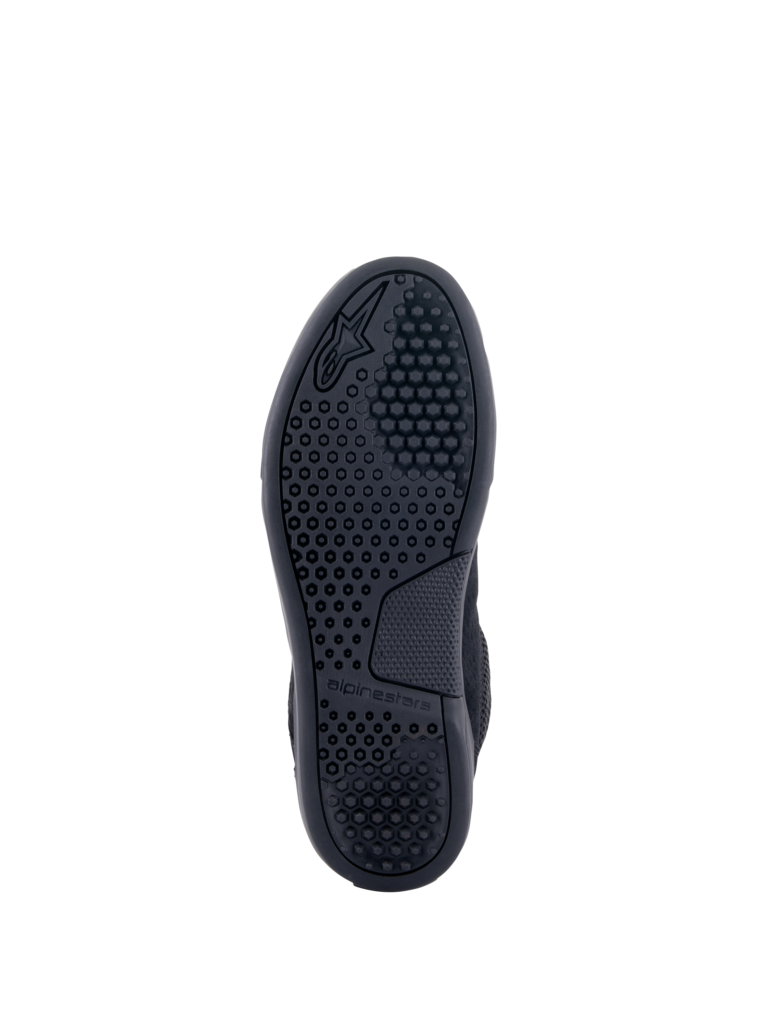 Chaussure Alpinestars Chrome Air, Noir, vue de dessous montrant la semelle extérieure avec un motif de traction hexagonal détaillé, logo et marquage Alpinestars embossés, semelle en caoutchouc durable pour la conduite moto urbaine