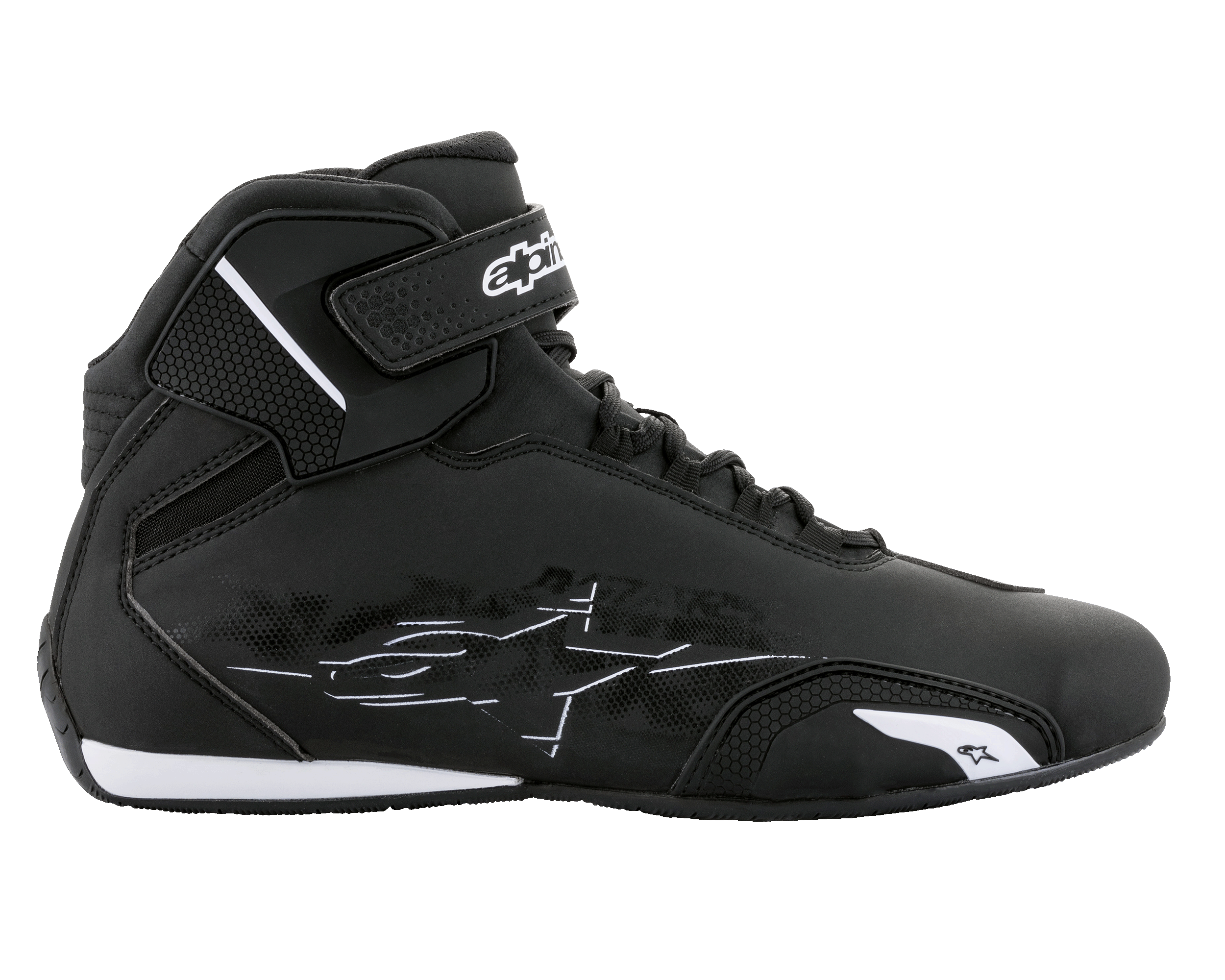 Chaussures Alpinestars Sektor, chaussures de moto, noir et blanc, vue de profil avec tige en microfibre légère, système de laçage rapide et sangle de cheville auto-agrippante avec marquage blanc, design protecteur épuré pour la conduite sur route