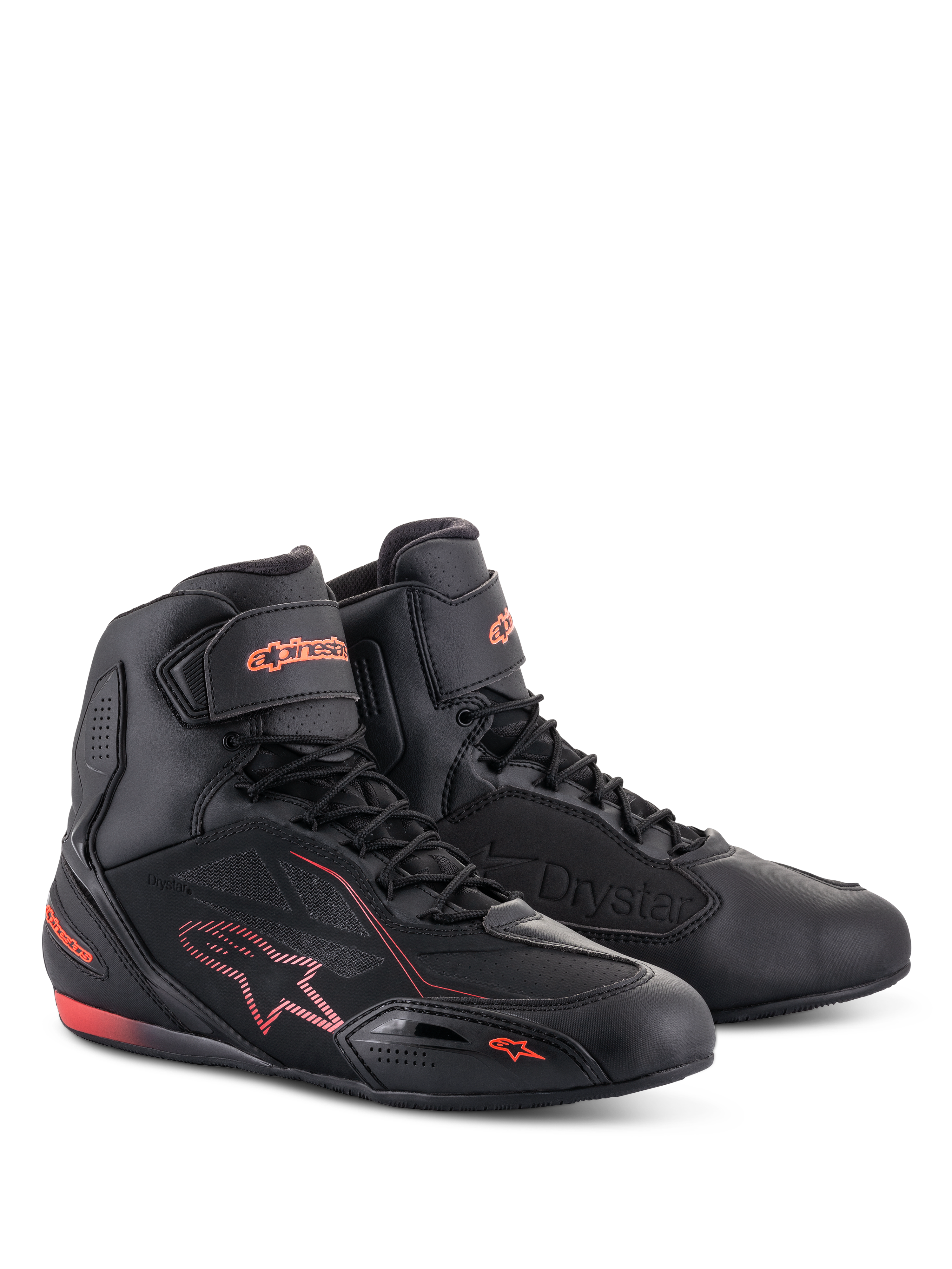 Chaussures Alpinestars Faster-3 Drystar®, chaussures de moto, noir et rouge fluo, avec profil montant, fermeture à lacets et sangle de cheville, construction en microfibre avec logos et accents rouge fluo.