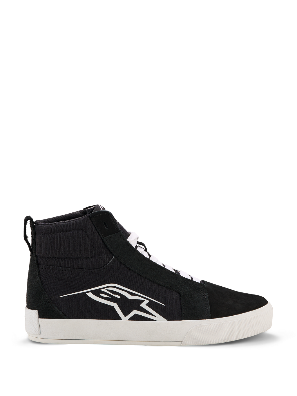 Alpinestars Ride-63 Canvas Schuhe, urbane Motorradschuhe, Schwarz und Weiß, großes weißes Astars-Logo an der Seite, dicke weiße flache Sohle, weiße Schnürsenkel, lässiges High-Top-Sneaker-Design