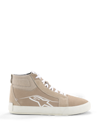 Chaussures en cuir Alpinestars Ride-63, chaussures de moto urbaines, sable et blanc, silhouette montante style urbain avec empiècements en daim, lacets blancs, logo Astars blanc sur le côté et semelle en caoutchouc vulcanisé blanc