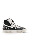 Alpinestars Stella Stated Flair schoenen, hoge motorschoenen voor dames, zwart en wit, met geperforeerde leren panelen, opvallende logo-branding en een zool met een verweerde look, op motorsport geïnspireerde urban streetwear.