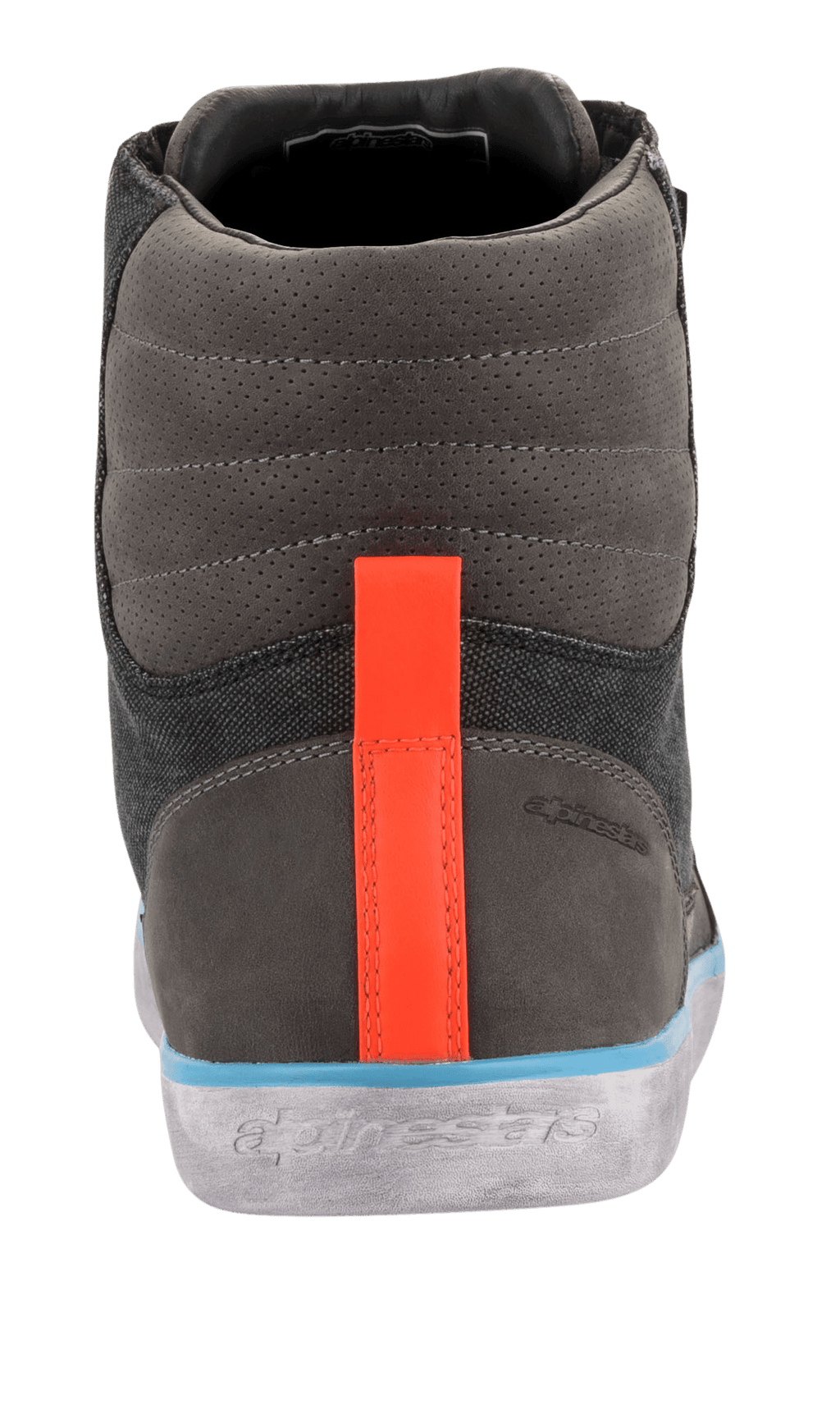 Alpinestars J-6 Wasserdichter Canvas Motorradschuh, Rückansicht, graues und anthrazitfarbenes Obermaterial mit leuchtend orangem Fersenstreifen, hellblauer Rand über grauer Sohle im Distressed-Look, urbaner Motorradstiefel im Sneaker-Stil mit geprägtem Logo