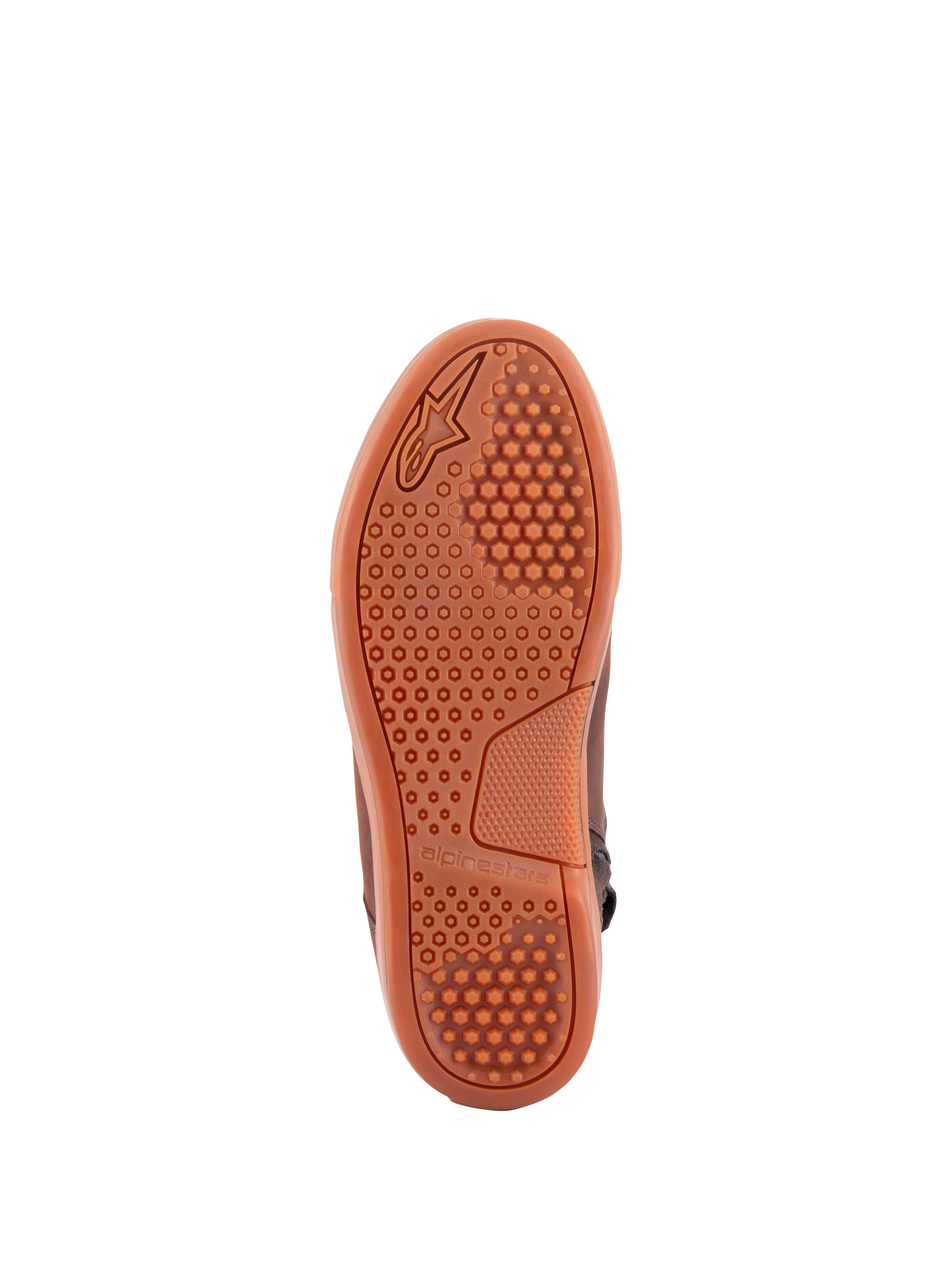 Alpinestars Chrome Crafted Drystar® schoenen, Brown Gum, onderaanzicht met gomrubberen zool, zeshoekig grippatroon en Alpinestars-branding in reliëf, urban motorschoenen