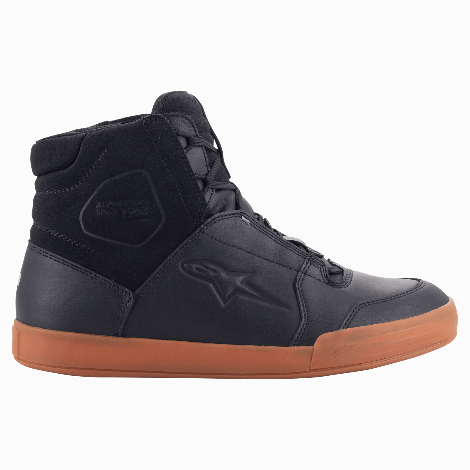 Alpinestars Chrome Drystar® schoenen, urban motorschoenen, zwart met gumzool, bovenwerk van leer en suède, hoog street-style ontwerp met sterlogo in reliëf en urban zool