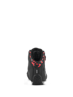 Alpinestars Sektor Waterproof Schuhe, Motorradschuhe, Schwarz, Dunkelgrau und Neonrot, Rückansicht mit gemustertem Fersenkragen, reflektierender Lasche und strapazierfähiger Gummisohle, leichte Mikrofaser-Konstruktion
