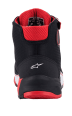 Alpinestars MM93 CR-X Drystar® motorschoenen, achteraanzicht, zwart, rood en wit, met een wit sterlogo op de hiel, rode gewatteerde binnenvoering en rode buitenzool, beschermend motorschoeisel