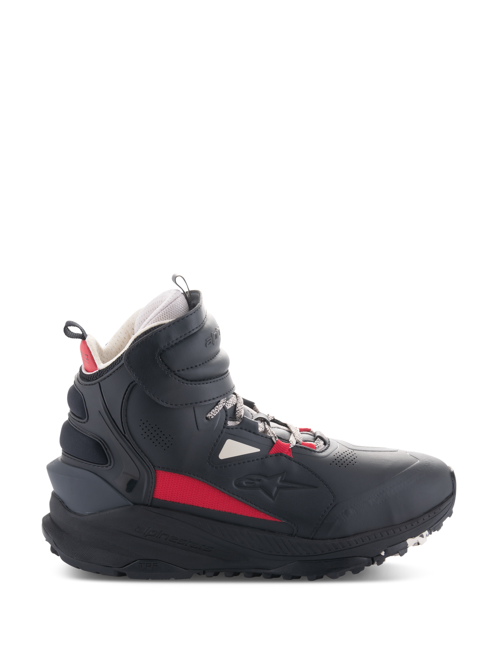 Alpinestars Speedstreet schoenen, motorschoenen, zwart, ecru en felrood, hoog model zijaanzicht, op streetwear geïnspireerd ontwerp, gewatteerde enkelkraag, dikke zool met TPF-markering, beschermende uitrusting voor stedelijk rijden