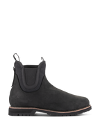 Alpinestars Turnstone schoenen in het zwart, Chelsea-stijl motor enkellaarzen, mat runderleer met elastische zijpanelen, dikke profielzool met een bruin randdetail, dubbele aantreklussen, beschermend urban motorschoeisel