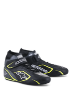 Chaussures Alpinestars Tech-1 T V3 FIA, chaussures de course automobile, noir, gris et jaune fluo, construction entièrement en cuir avec sangle auto-agrippante, accents jaune fluo, logos blancs Alpinestars et ASTARS, design professionnel pour le sport automobile