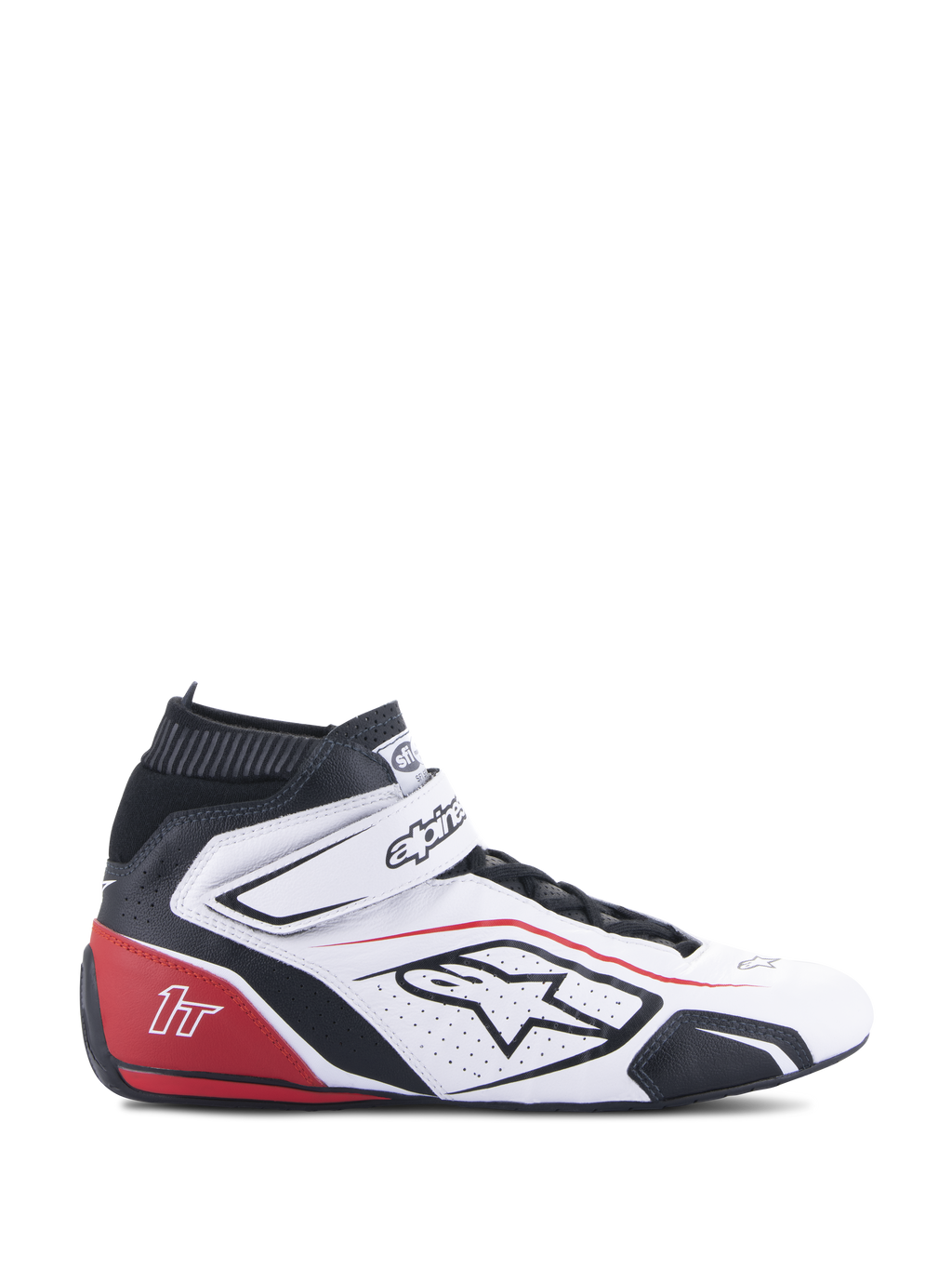 Chaussures Alpinestars Tech-1 T V3 FIA, chaussures de course automobile, blanc, noir et rouge, vue de profil, modèle montant en cuir avec panneaux perforés, talon rouge avec logo 1T, col de cheville élastique noir, fermeture à sangle réglable, équipement de sport automobile professionnel