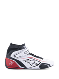 Chaussures Alpinestars Tech-1 T V3 FIA, chaussures de course automobile, blanc, noir et rouge, vue de profil, modèle montant en cuir avec panneaux perforés, talon rouge avec logo 1T, col de cheville élastique noir, fermeture à sangle réglable, équipement de sport automobile professionnel