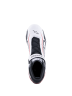 Alpinestars Tech-1 T V3 Shoes FIA, chaussures de course automobile, blanc, noir et rouge, vue de dessus présentant une tige en cuir blanc avec des lignes d'accentuation rouges, des lacets noirs, une sangle auto-agrippante griffée et une étiquette de certification SFI sur la languette