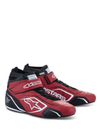 Chaussures Alpinestars Tech-1 T V3 FIA, chaussures de course automobile, rouge, noir et blanc, paire de chaussures mi-montantes en cuir avec sangles réglables à boucles et crochets et lacets traditionnels, logo Alpinestars blanc et panneaux latéraux perforés