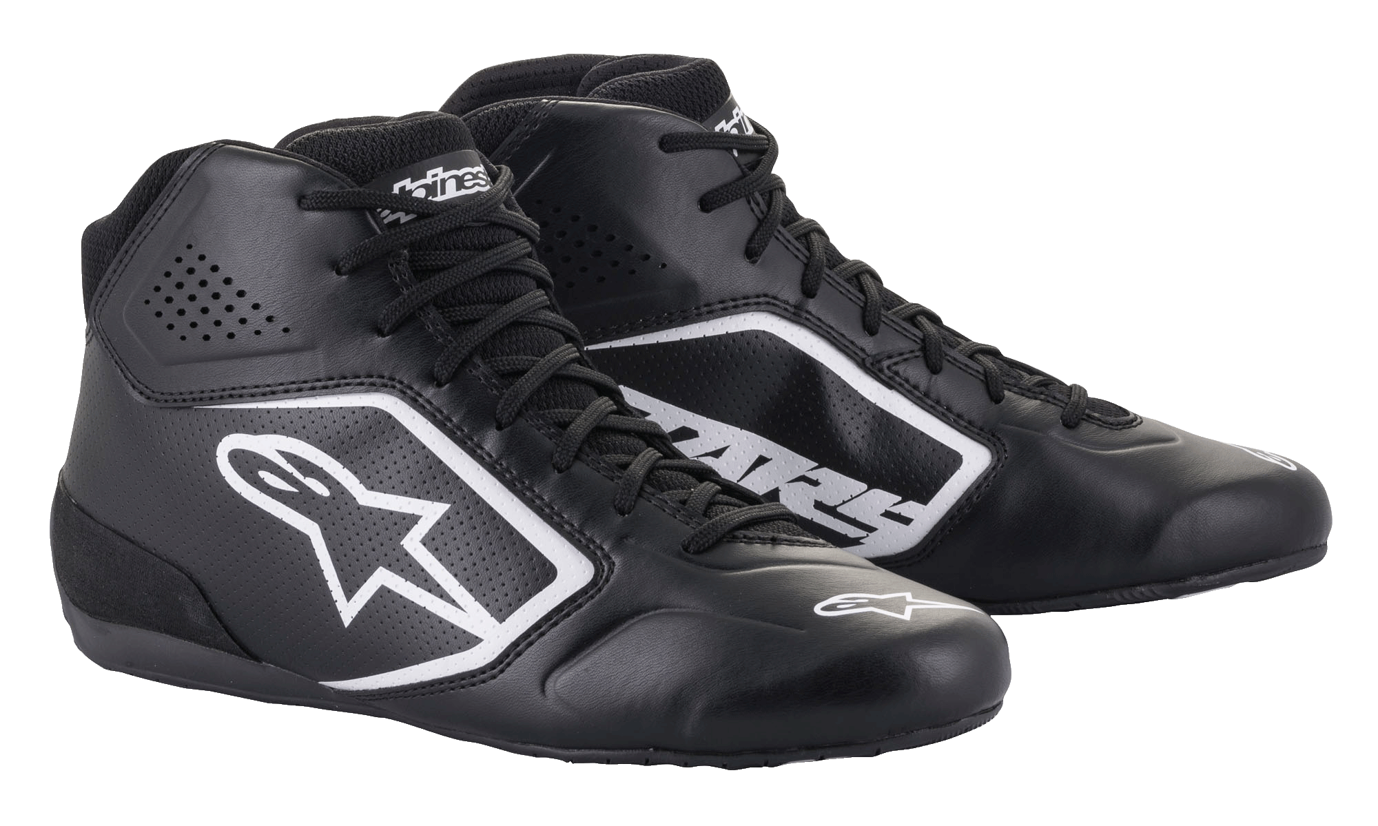 Alpinestars Tech-1 K Start V2 schoenen, karting raceschoenen, zwart met witte Alpinestars logo's, hoog model met geperforeerde microvezel panelen en platte racezolen, strakke motorsport-geïnspireerde look