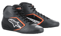 Alpinestars Tech-1 K Start V2 Schuhe, Karting-Schuhe, Asphalt-Schwarz und Orange Fluo, mit perforiertem Mikrofaser-Obermaterial und leuchtend orangefarbenen Akzenten, weißes Astar-Logo an der Seite, schlankes, flaches Rennsport-Design