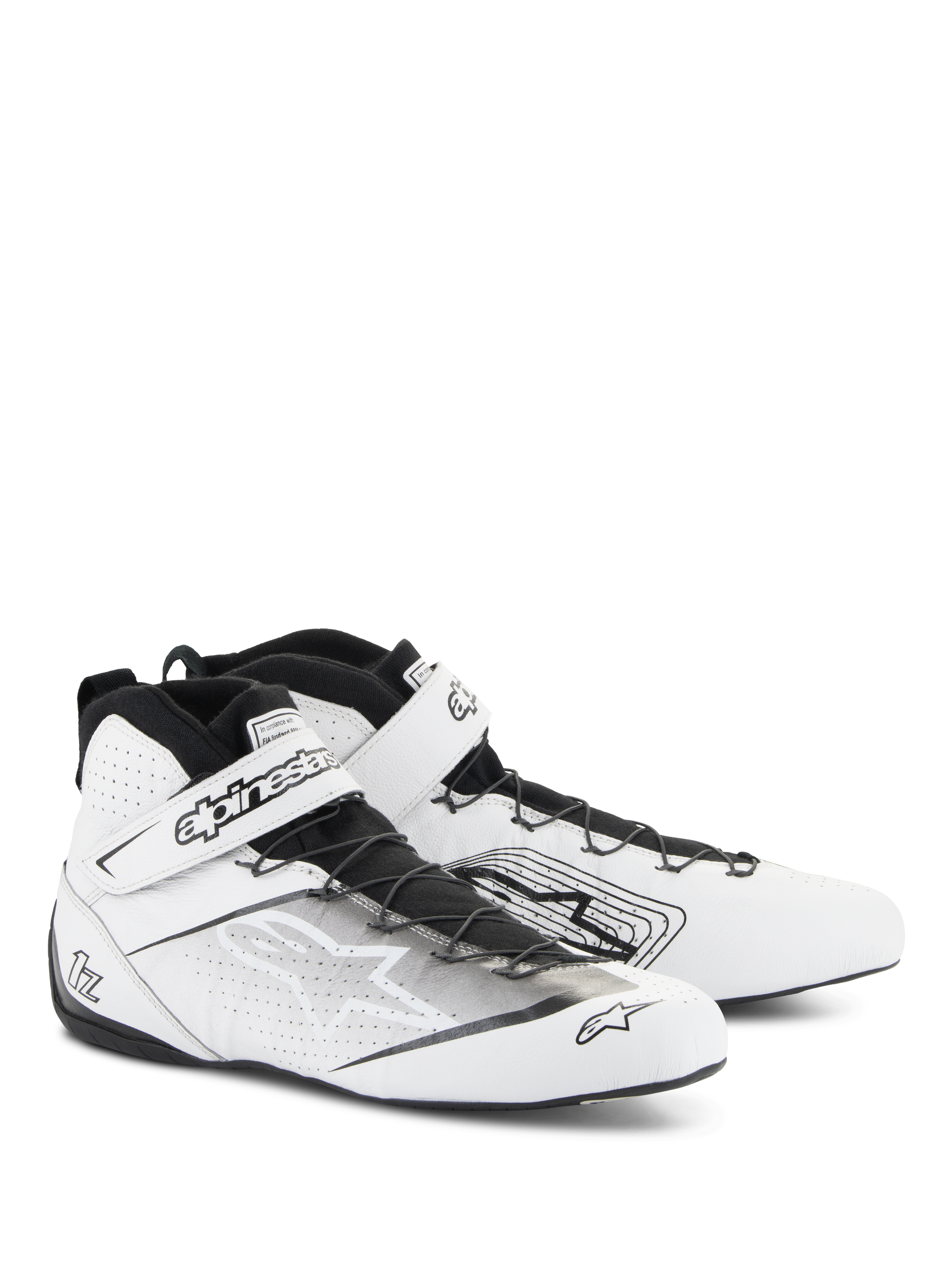 Chaussures Alpinestars Tech-1 Z V3 FIA, chaussures de course automobile, blanc et noir, dotées de cuir de bovin de première qualité avec panneaux perforés, système de laçage rapide avec une sangle Velcro sécurisée, design de sport automobile professionnel et épuré