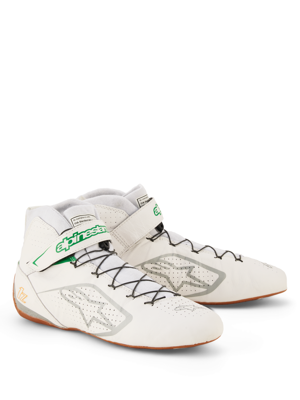 Chaussures Alpinestars Tech-1 Z V3 FIA, chaussures de course blanc, vert, gomme et argent, tige en cuir bovin perforé, système de laçage rapide avec sangle à logo vert, semelle fine en caoutchouc gomme pour une meilleure sensation des pédales, chaussures de sport automobile professionnelles