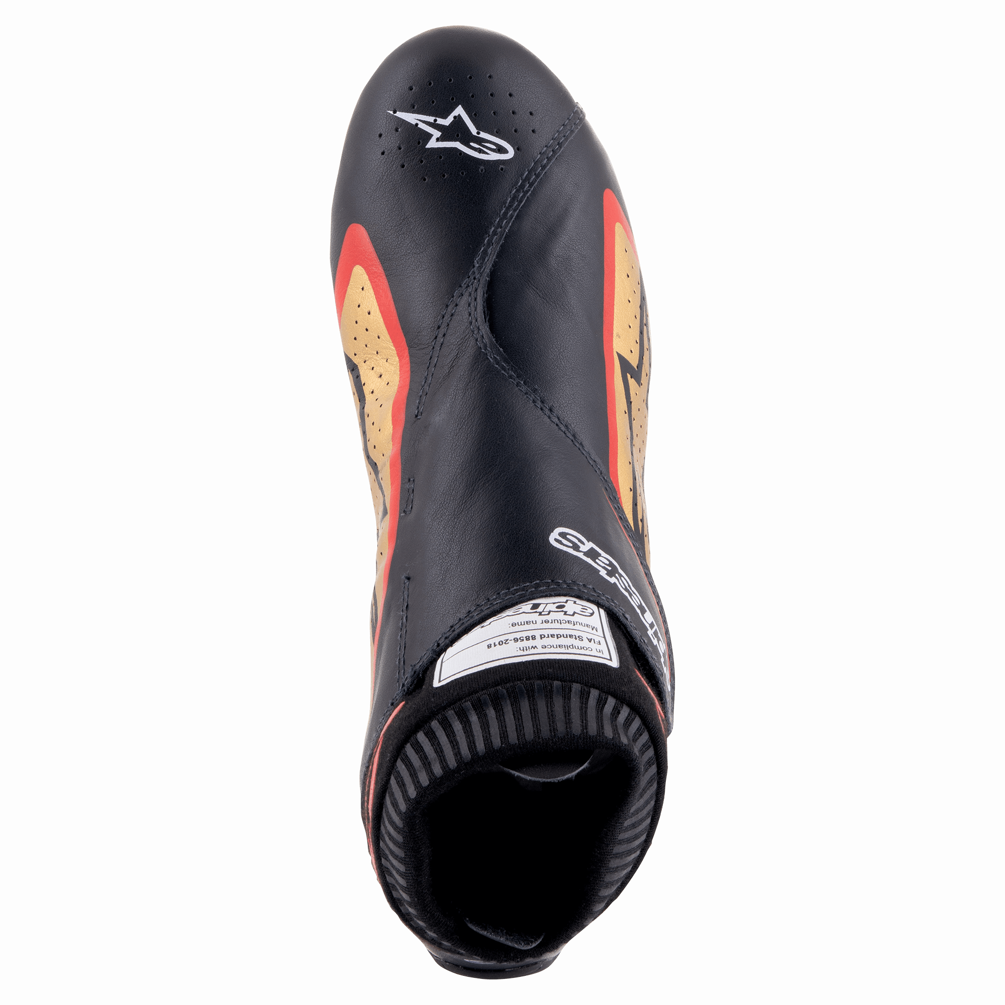 Chaussures Alpinestars Supermono V2 FIA, Noir Or Rouge, vue de dessus d'une chaussure de course ultra-légère, cuir noir de première qualité avec accents latéraux dorés et rouges, zones perforées pour la ventilation et logo Alpinestars sur la pointe.