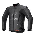 Blouson en cuir Alpinestars GP Plus V4, blouson de course de moto noir avec logo ASTARS argenté sur la poitrine, fermeture éclair frontale, sliders d'épaule DFS externes, fermetures éclair de ventilation à l'abdomen, sangles de taille réglables, accents rouges à l'intérieur du col, cuir premium et construction stretch technique