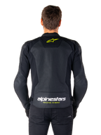 Veste en cuir Alpinestars Faster V3 Airflow, veste de moto sportive, noir avec accents jaune fluo, vue arrière montrant de larges panneaux en cuir perforé, logo étoile jaune en haut du dos et marquage imposant dans le bas du dos.