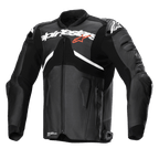 Alpinestars Atem V5 Leren Jas, zwart en wit, professionele motorracejas, voorzien van een groot wit Alpinestars-logo over de borst met een kleine rode ster, geperforeerde leren panelen, geïntegreerde DFS RR-schouderbeschermers en een gestroomlijnd aerodynamisch ontwerp voor sportmotorrijden.