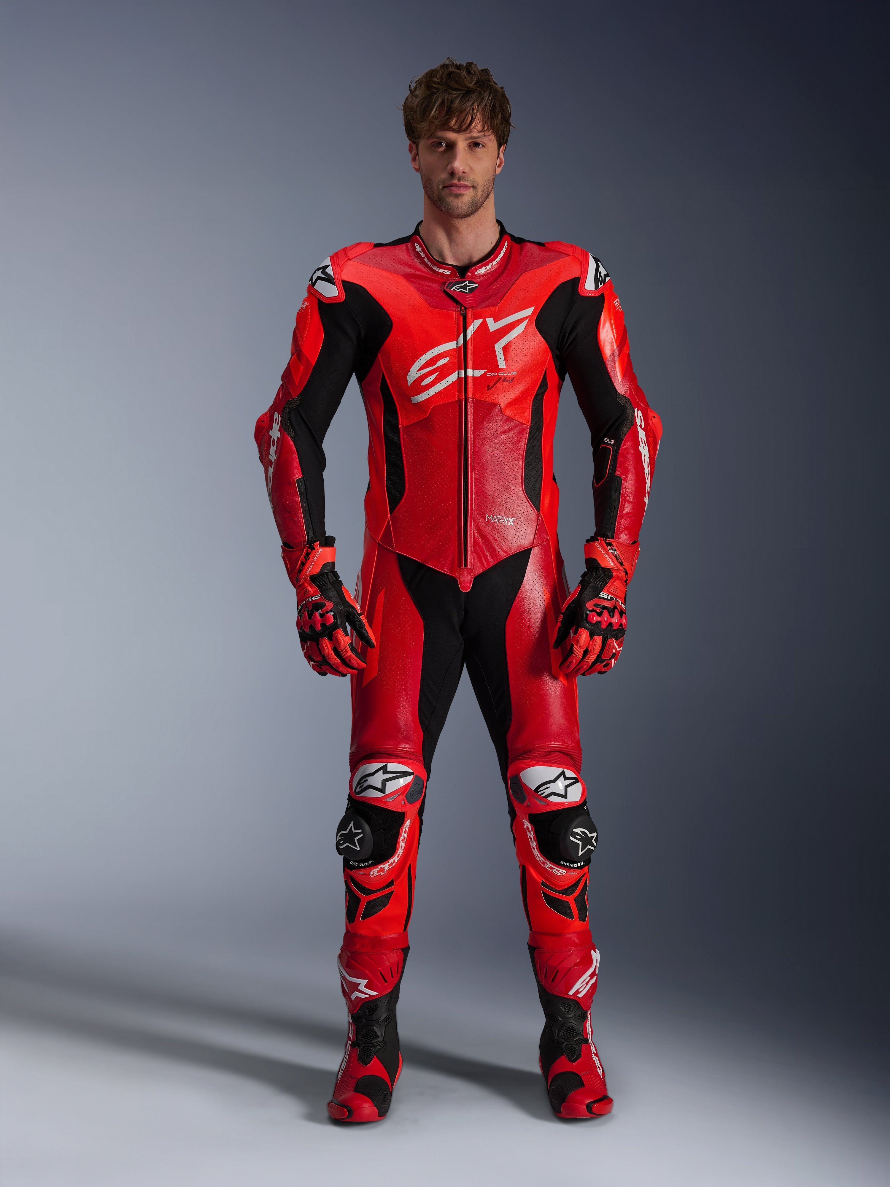 Alpinestars GP Plus V4 Sprint Lederkombi 1-Teiliger, Motorrad-Rennkombi für Herren, Rot und Schwarz, Tech-Air® Ready.