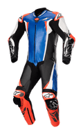 Alpinestars Racing Absolute V2 One Piece Leather Suit, bleu métallisé, noir, blanc et rouge fluo, combinaison de course moto professionnelle en cuir de kangourou, avec sliders externes GP DFS aux épaules et aux genoux, et panneaux perforés pour la performance sur piste.