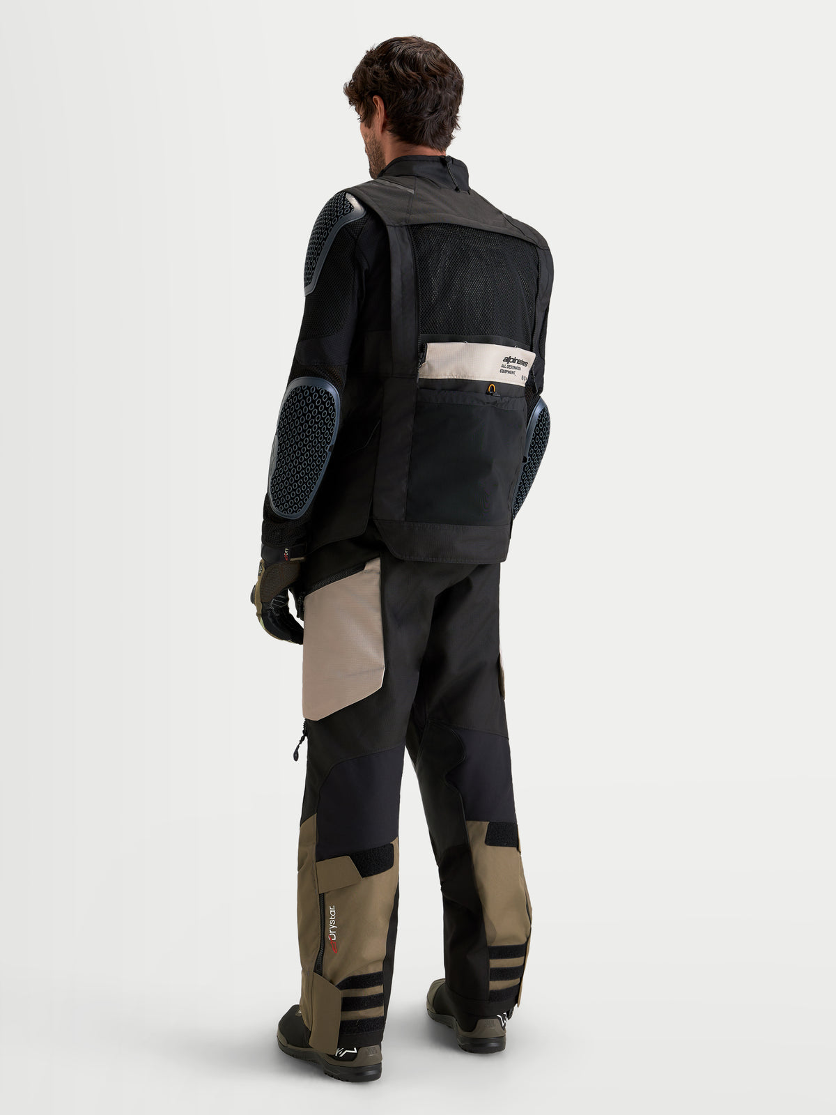 Alpinestars Harok V2 Drystar Jacke, Herren-Adventure-Motorradjacke, Schwarz, Walnut und Aluminium, Rückansicht mit CE-zertifiziertem Schulter- und Ellbogenschutz, Mesh-Belüftungseinsätzen und strapazierfähiger Ripstop-Konstruktion