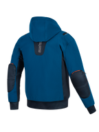 Alpinestars Moblast Waterdichte Jas, Dark Petrol en Dark Navy blauw, achteraanzicht van motorjas met capuchon, voorzien van softshell-constructie, donkerblauwe zijpanelen en versterkte elleboogbeschermers met oranje logodetails.