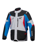 Alpinestars Honda ST-1 waterdichte jas, motor tourjas, ijsgrijs, zwart en blauw met rode accenten, voorzien van Honda- en Alpinestars-logo's, vooraanzicht met borstzak met rits en cargozakken, weersbestendig adventure touring-ontwerp