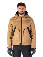 Alpinestars Morush Waterproof Parka, Utility Brown en zwarte motorjas met capuchon, urban rijuitrusting, vooraanzicht met zwarte rits en grote schuine zakken