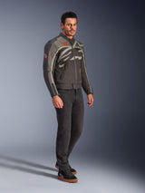Axton Veste