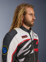 Axton Veste