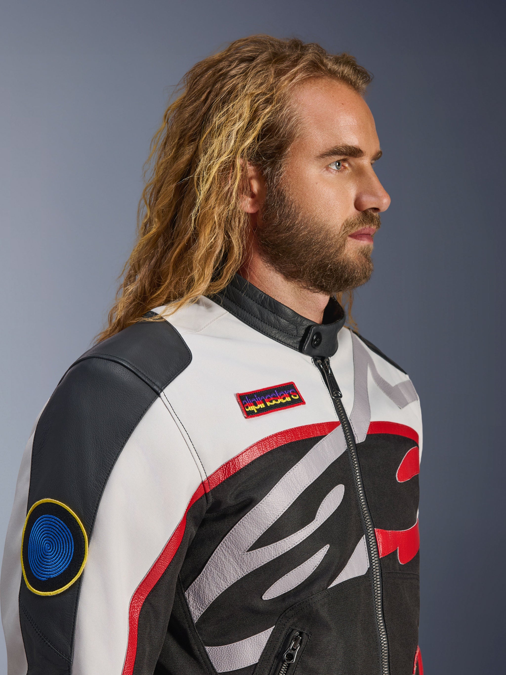 Axton Veste