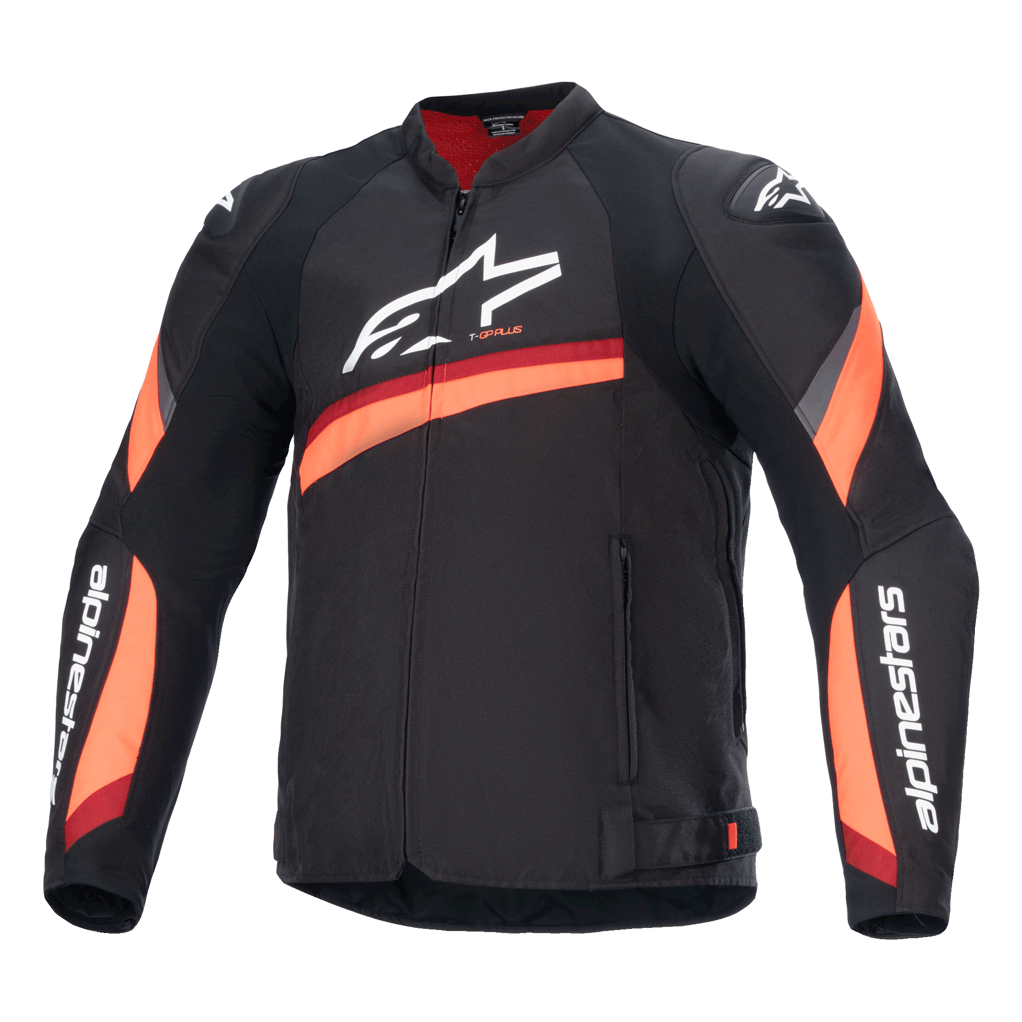 Alpinestars T-GP Plus R V4 jas, zwarte motorjas met rode en fluo oranje strepen, groot wit logo op de borst, sportief textielontwerp met rode kraagvoering en merklogo's op de mouwen, hoogwaardige sportieve motoruitrusting