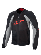 Alpinestars Troop-Air Jacke, technische Motorrad-Luftjacke, Schwarz und Aschegrau mit leuchtendem Rot, mit einem großen roten A-Star-Logo auf der Brust, Mesh-Konstruktion für Luftzirkulation und technischem Fahrdesign.