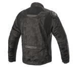 Alpinestars T SP-5 Rideknit® textieljas, motorjas, Black Camo, achteraanzicht met gebreide stretchpanelen, camouflagepatroon op slijtvast textiel, Alpinestars-logo op de onderrug