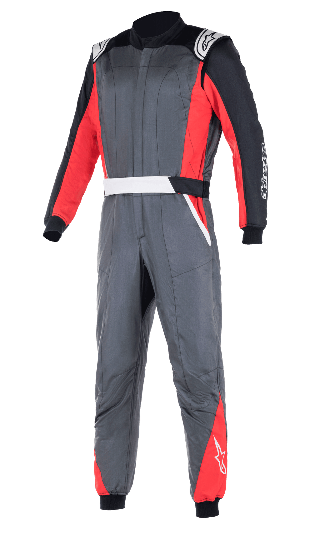 Alpinestars Atom FIA racepak, professioneel autoracingpak, antracietgrijs met rode en zwarte panelen, witte schouderepauletten en logo-branding, tweelaagse constructie voor bescherming tegen hitte en vlammen